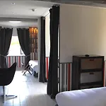 Hotell Domaine De Larchey & Son Restaurant - Bordeaux Sud