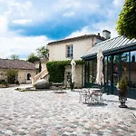 Domaine De Larchey & Son Restaurant - Bordeaux Sud Saint-Médard-dʼEyrans