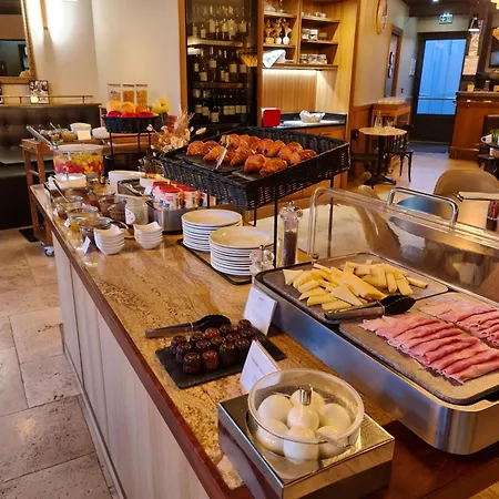 Domaine De Larchey & Son Restaurant - Bordeaux Sud Hotel 3*