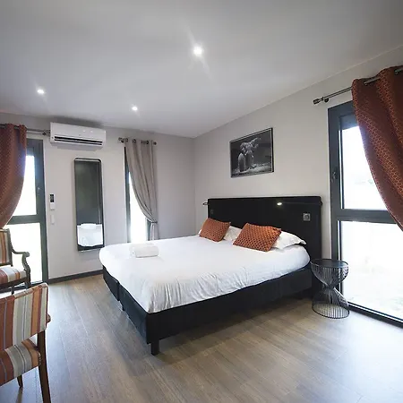 Domaine De Larchey & Son Restaurant - Bordeaux Sud 3*