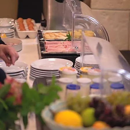 호텔 Domaine De Larchey & Son Restaurant - Bordeaux Sud 3*