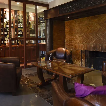 Domaine De Larchey & Son Restaurant - Bordeaux Sud Hotel
